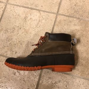 LL Bean 6" Boot in olive upper and orange sole